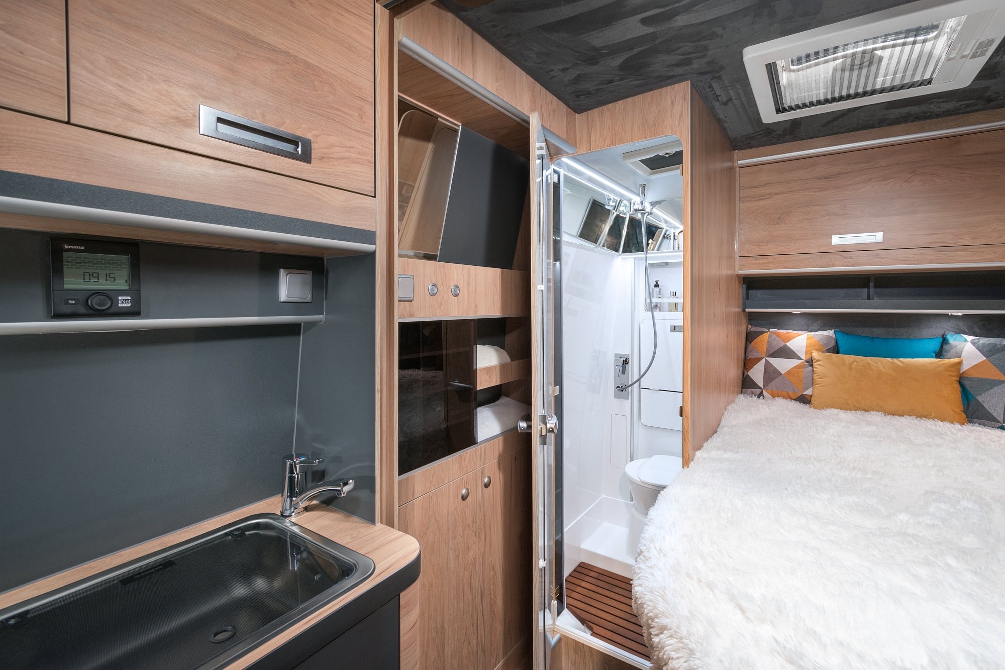 Galeria Voyager X