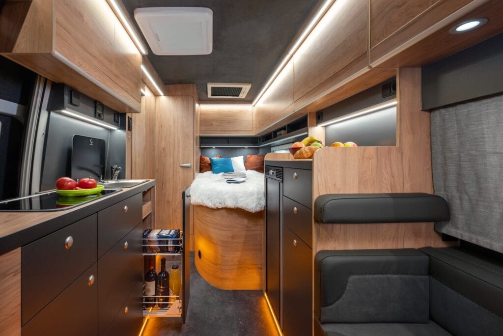Globe-Traveller Interior